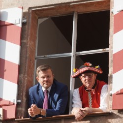 Oberbürgermeister Marcus König und Stiftungsvorstand Hans-Heiner Seiler