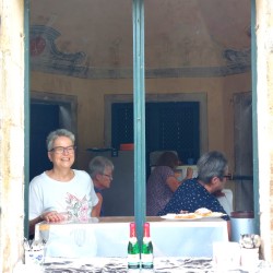 Kuchenverkauf im Salettl